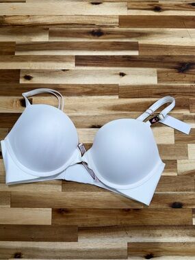 NWT victoria’s secret 34D love cloud push up bra - pure white